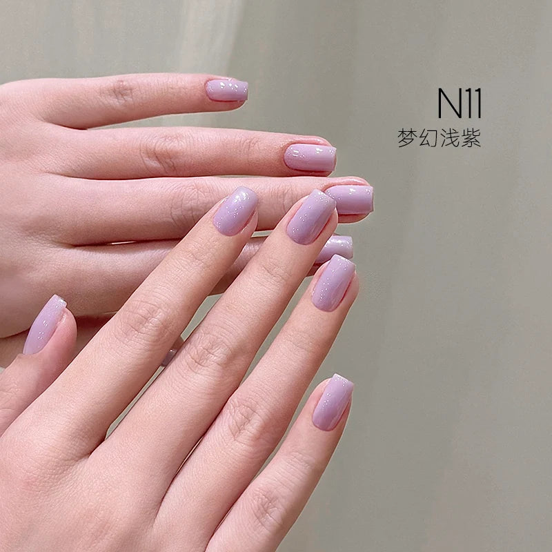 MODING N11 Dreamy Light Purple manicure display