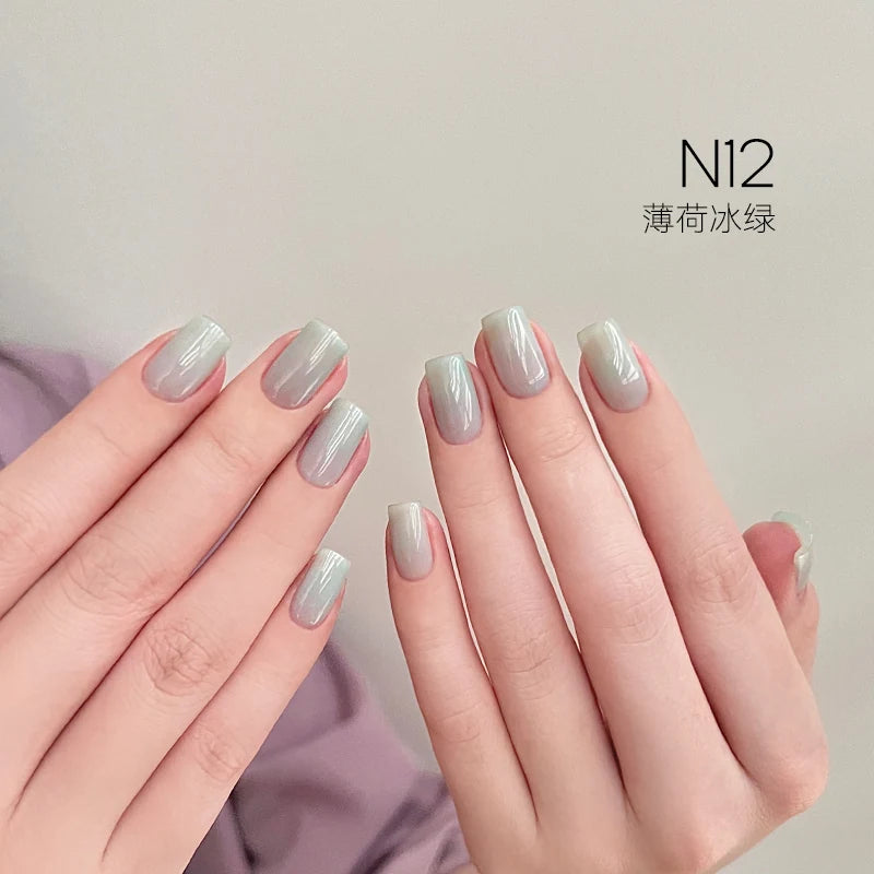 MODING N12 Mint Ice Green manicure display