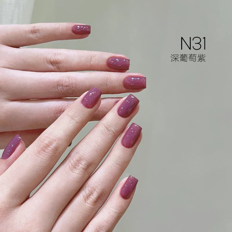 MODING N31 Deep Grape Purple manicure display