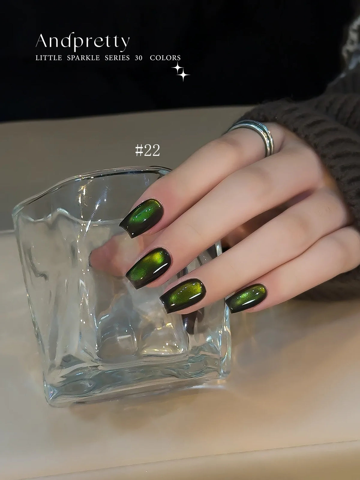 Little Sparkle 22 Forest Breath on nails