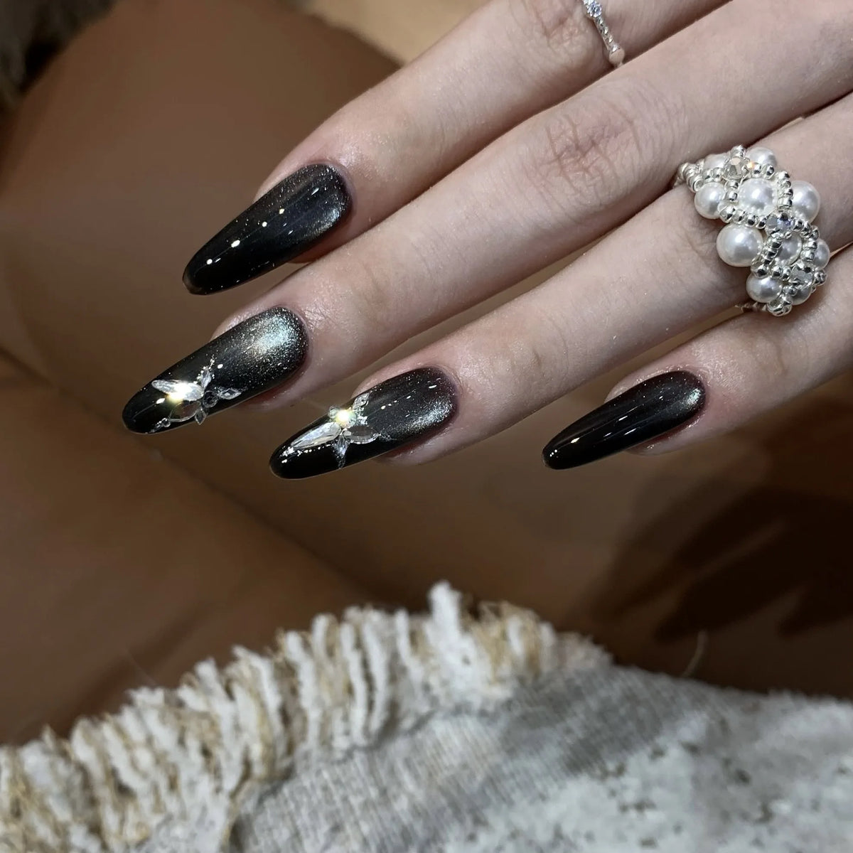 Cute Pet Cat Eye gel shade 02 on nails