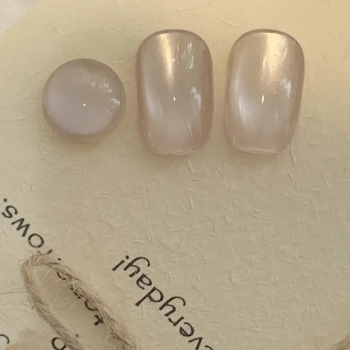 Karries Ice Jelly Cat Eye gel M26 swatch tips