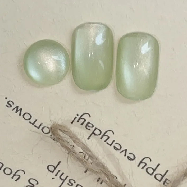 Karries Ice Jelly Cat Eye gel M29 swatch tips