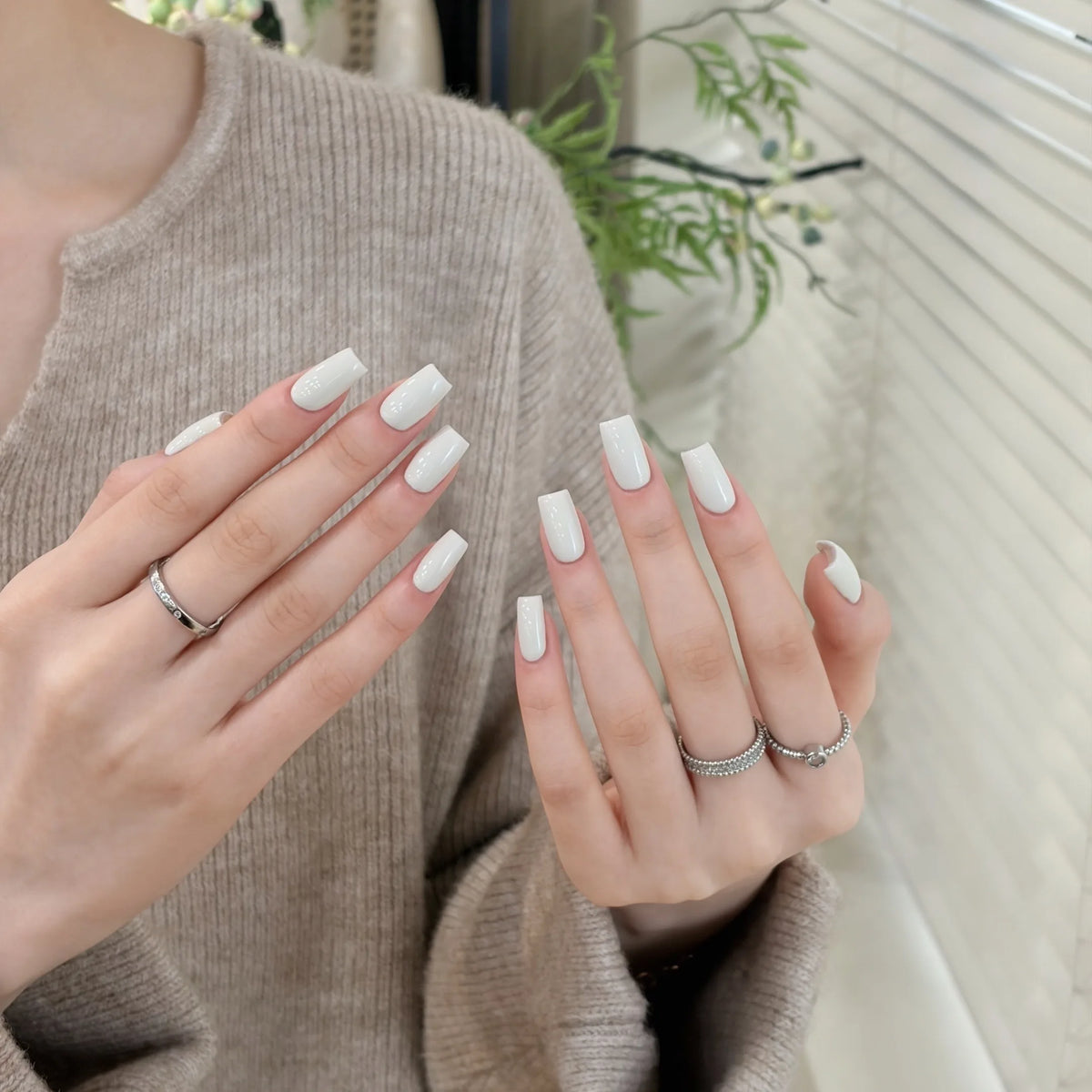 Little Black Bottle solid color gel shade 09 Yogurt White on nails