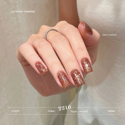 T210 Sugar Almond flash diamond gel on short square nails