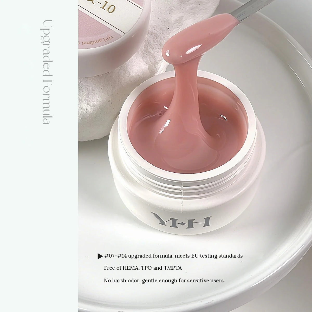 YHH Aqua Glow Extension Gel jar; shades 07 to 14 are HEMA-, TPO- and TMPTA-free